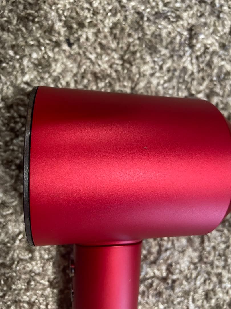 Dyson ドライヤー　赤