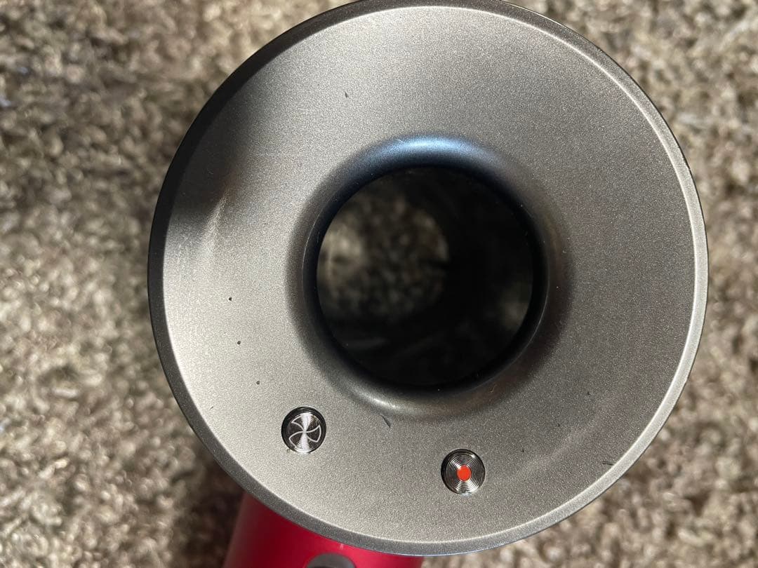 Dyson ドライヤー　赤