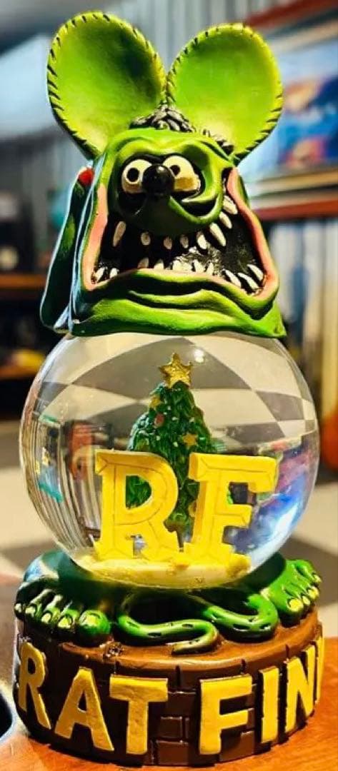 ラットフィンク　スノードーム