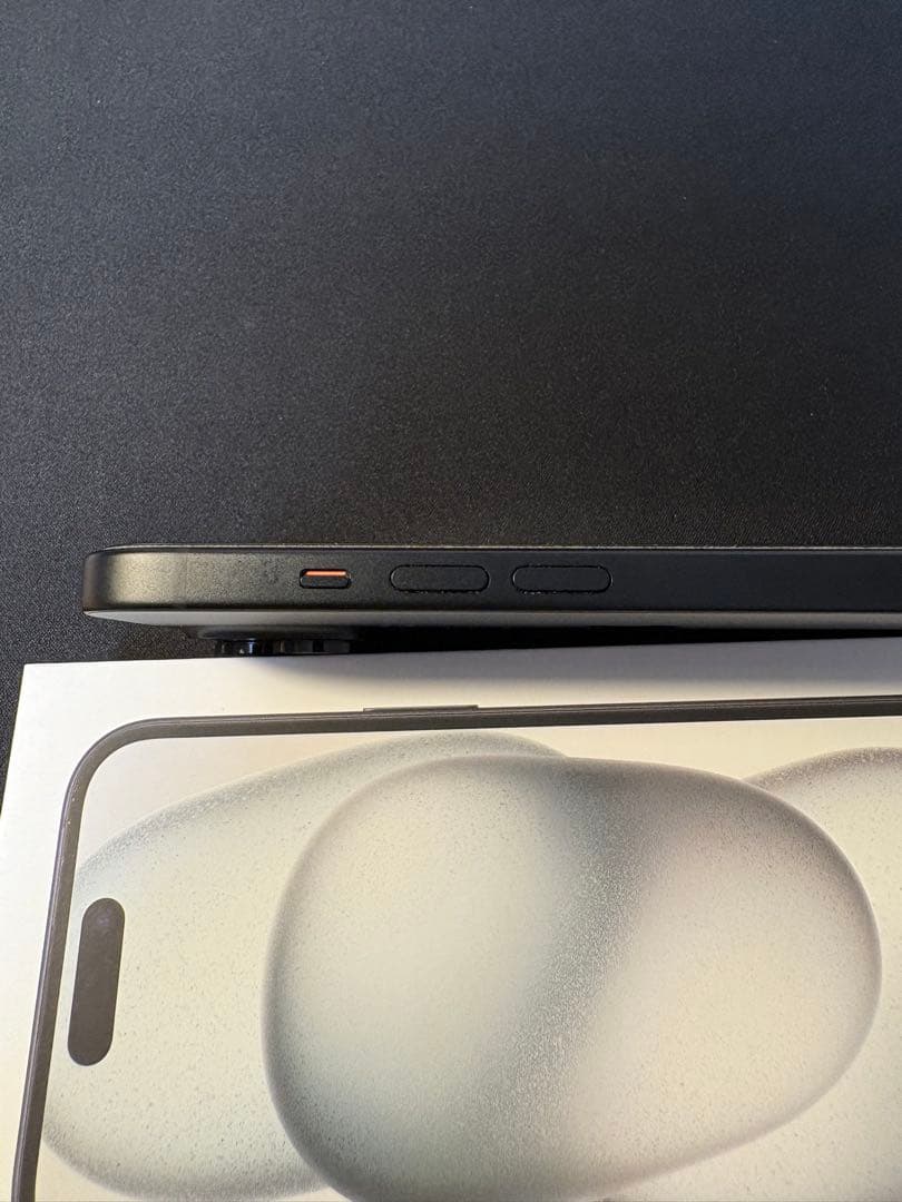 【美品】iPhone 15 256GB