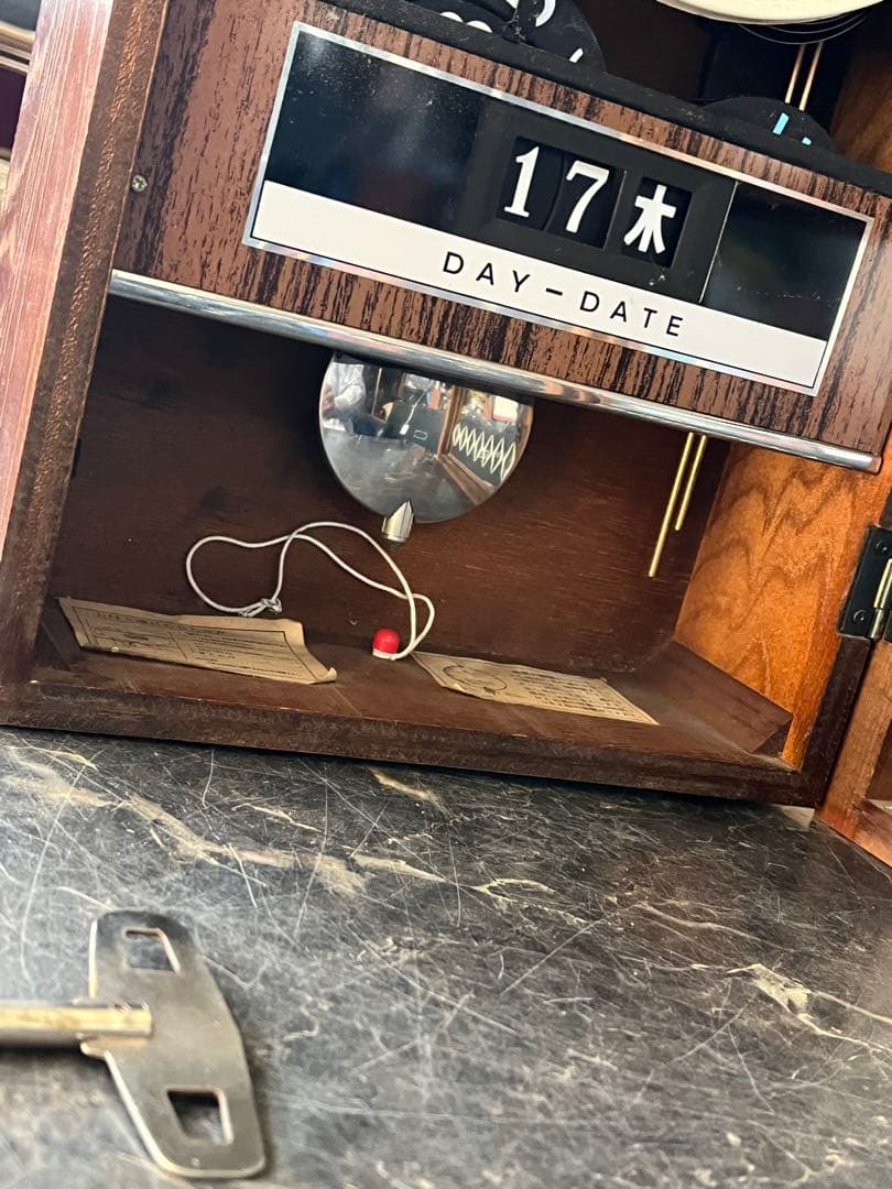 シチズン日付時計、ケヤキレトロ柱時計、ゼンマイ振り子時計、ケヤキの高級柱時計