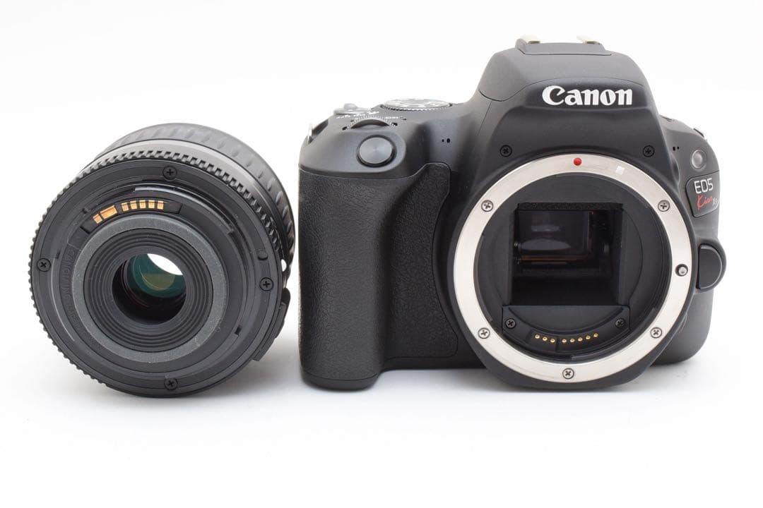 デジタル一眼レフカメラCANON EOS Kiss X9標準レンズセット