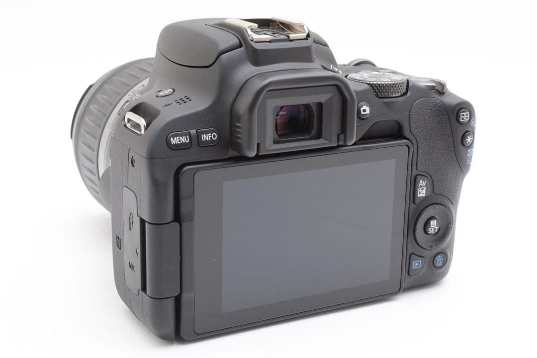 デジタル一眼レフカメラCANON EOS Kiss X9標準レンズセット