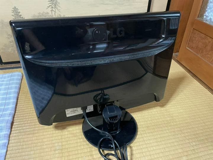 テレビ LG flatron w2252tq-tf