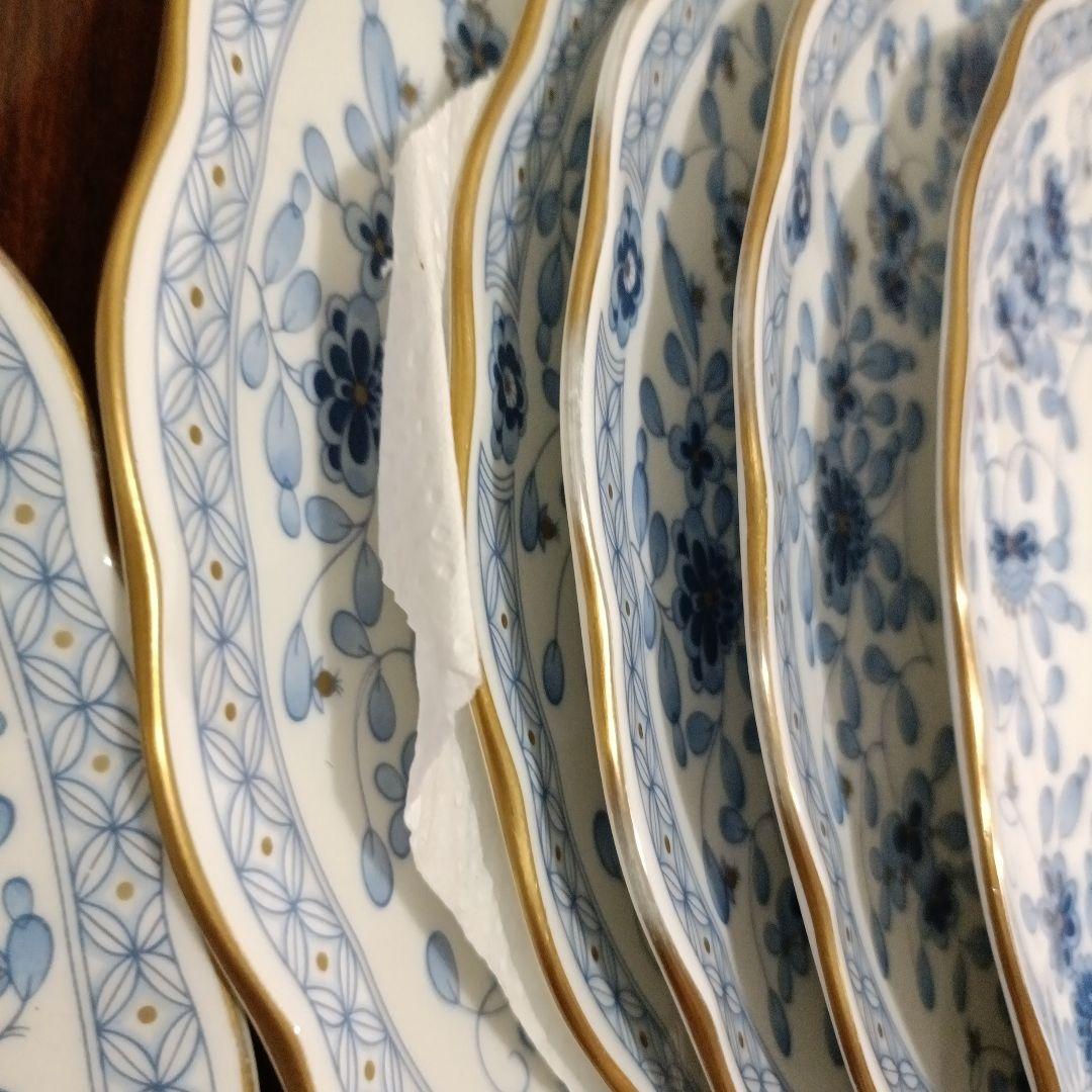 ナルミボーンチャイナ　 青い花柄の陶磁器皿セット