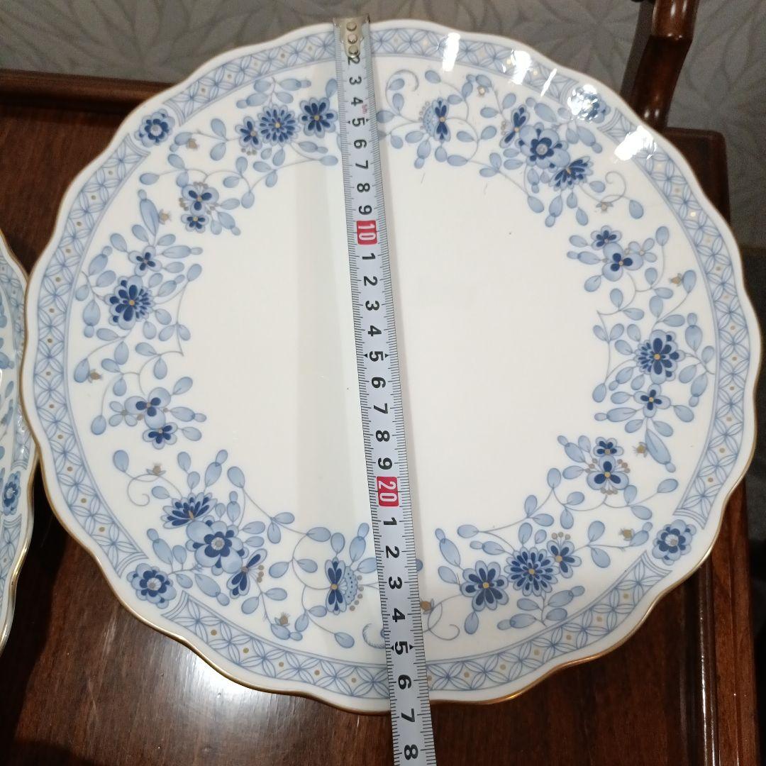 ナルミボーンチャイナ　 青い花柄の陶磁器皿セット