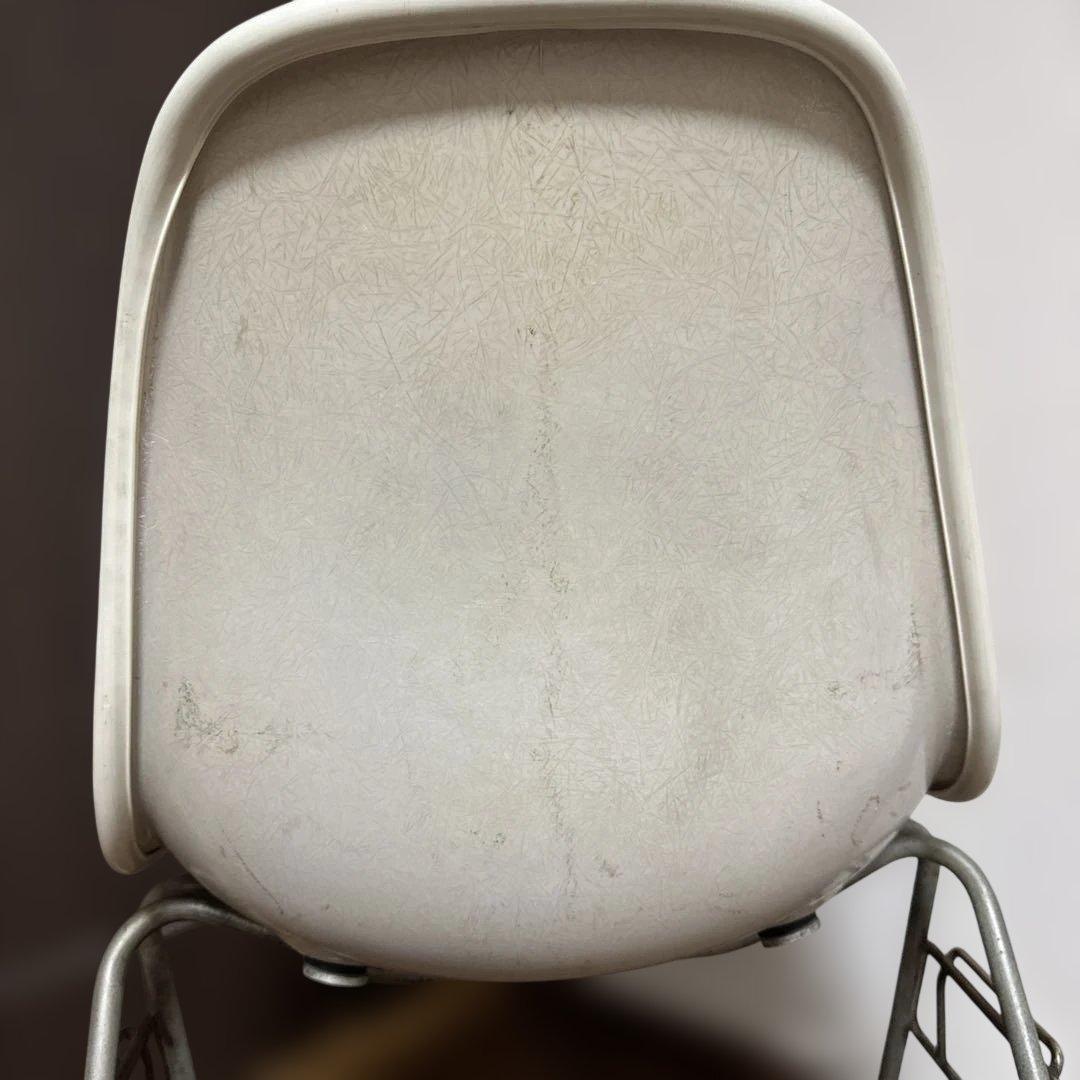 イームズチェア　スタッキングベース　オレンジ3