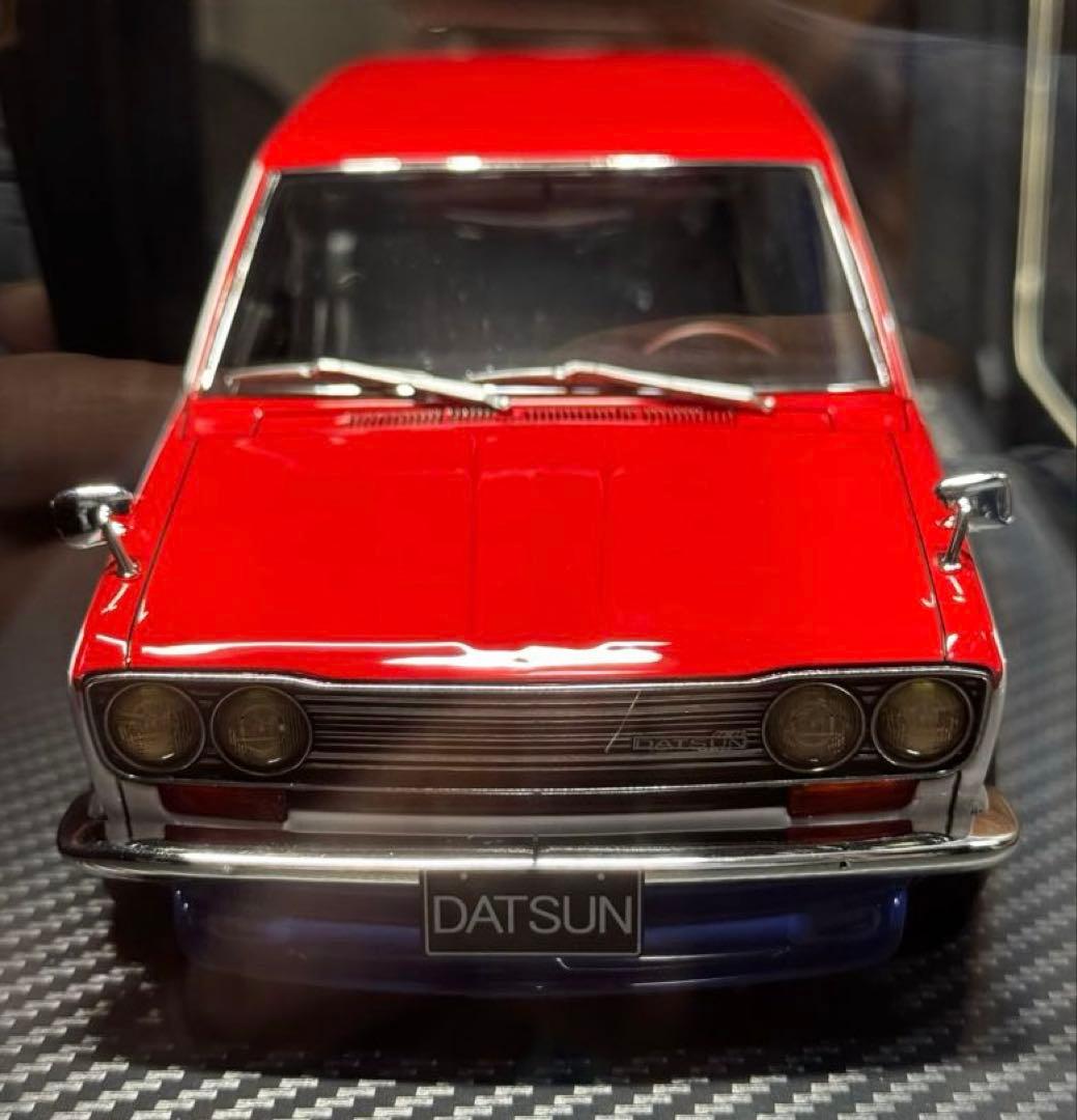 1/18 Datsun Bluebird (510) Wagon 赤/青/白