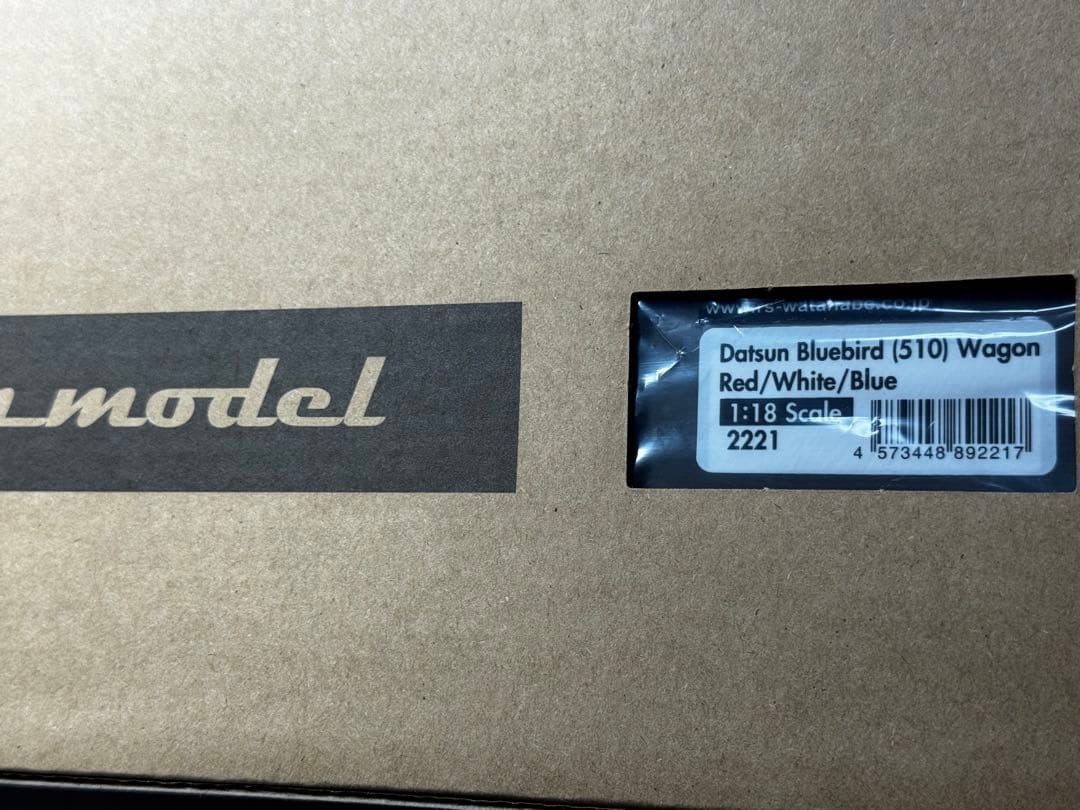 1/18 Datsun Bluebird (510) Wagon 赤/青/白