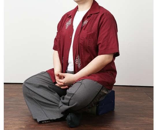 スツール AGURA