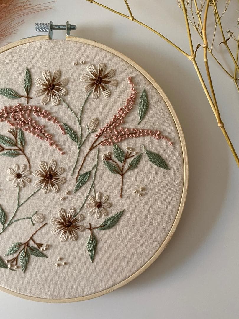 刺繍の手作りフラワーアート