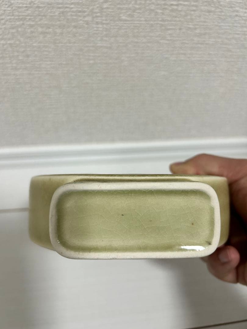 円形陶器花瓶 動物模様 幾何学模様