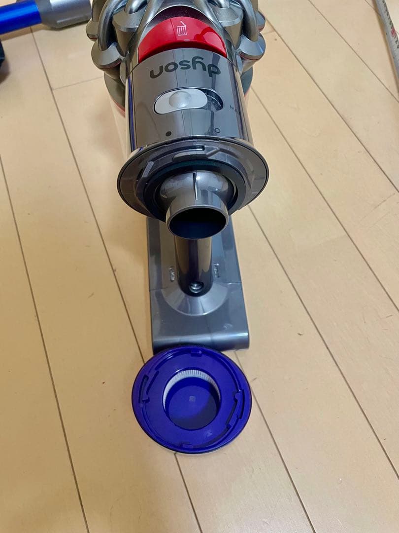 （美品）Dyson V8 コードレス スティッククリーナー