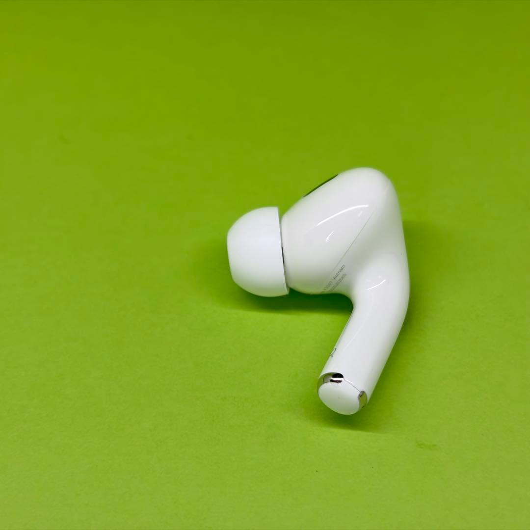 純正 AirPods Pro 第2世代 USB-C 右イヤホン 66