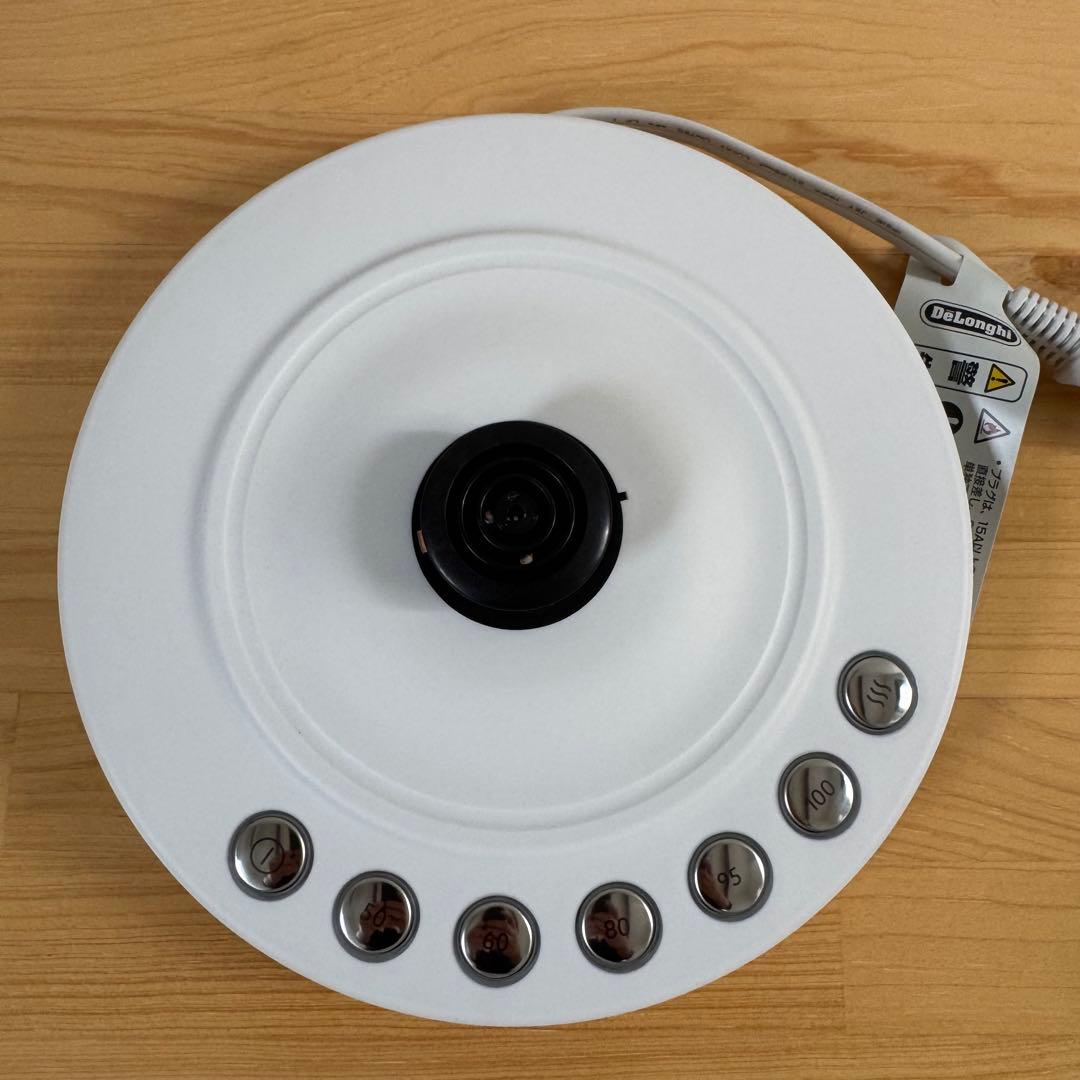 【美品】デロンギ　KBOE1230J ホワイト電気ケトル