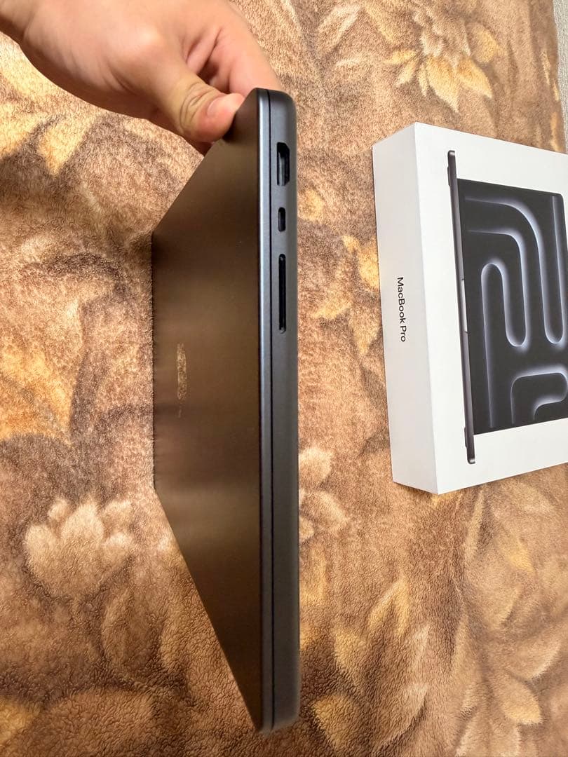 MacBook本体 Apple Macbook Pro M4 16GB 512GB