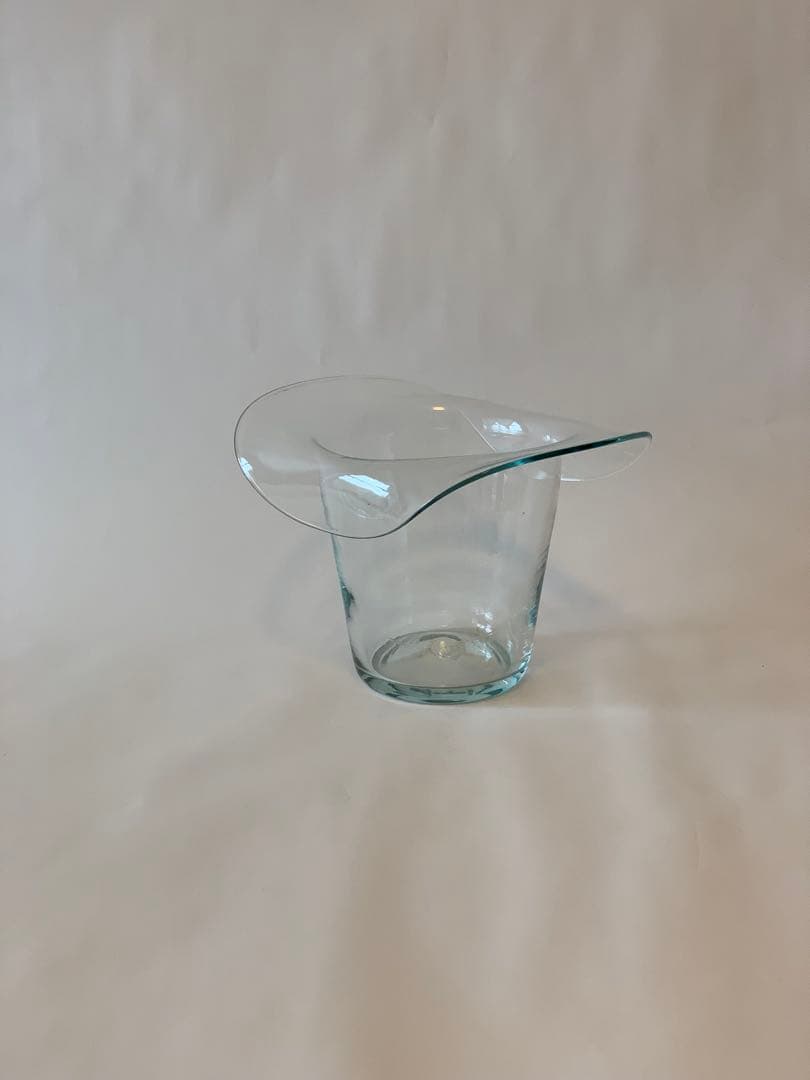 ハット　フラワーベース　ビンテージ　ガラス