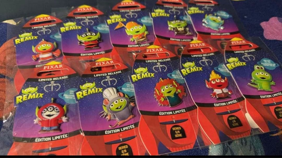 上海ディズニー正規品リトルグリーンメントイストーリーピンバッジ10点セット