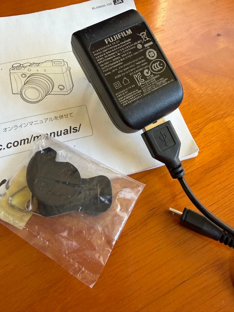 FUJIFILM X30 ブラック 本体　バッテリー　レンズ付き