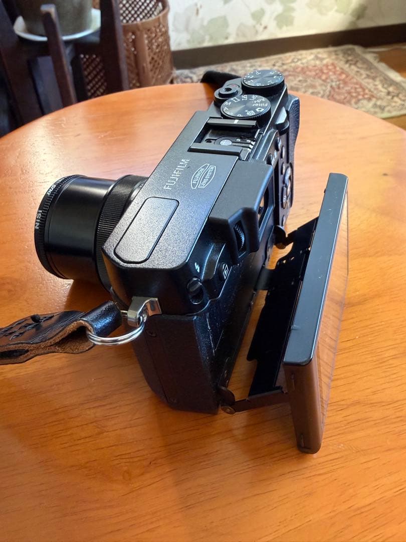 FUJIFILM X30 ブラック 本体　バッテリー　レンズ付き