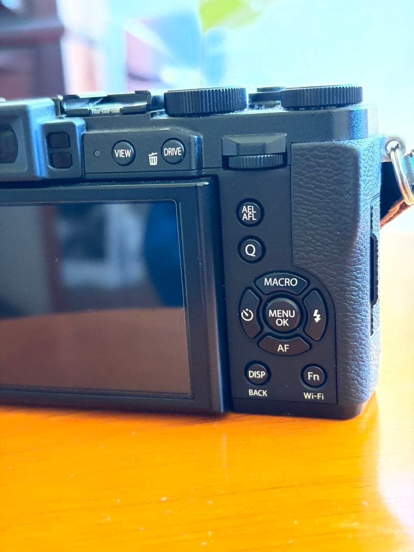 FUJIFILM X30 ブラック 本体　バッテリー　レンズ付き