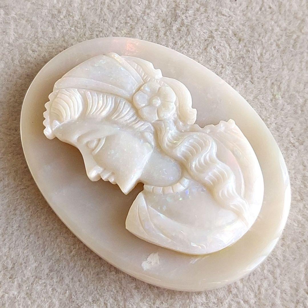 オパール　女性　カメオ　ルース