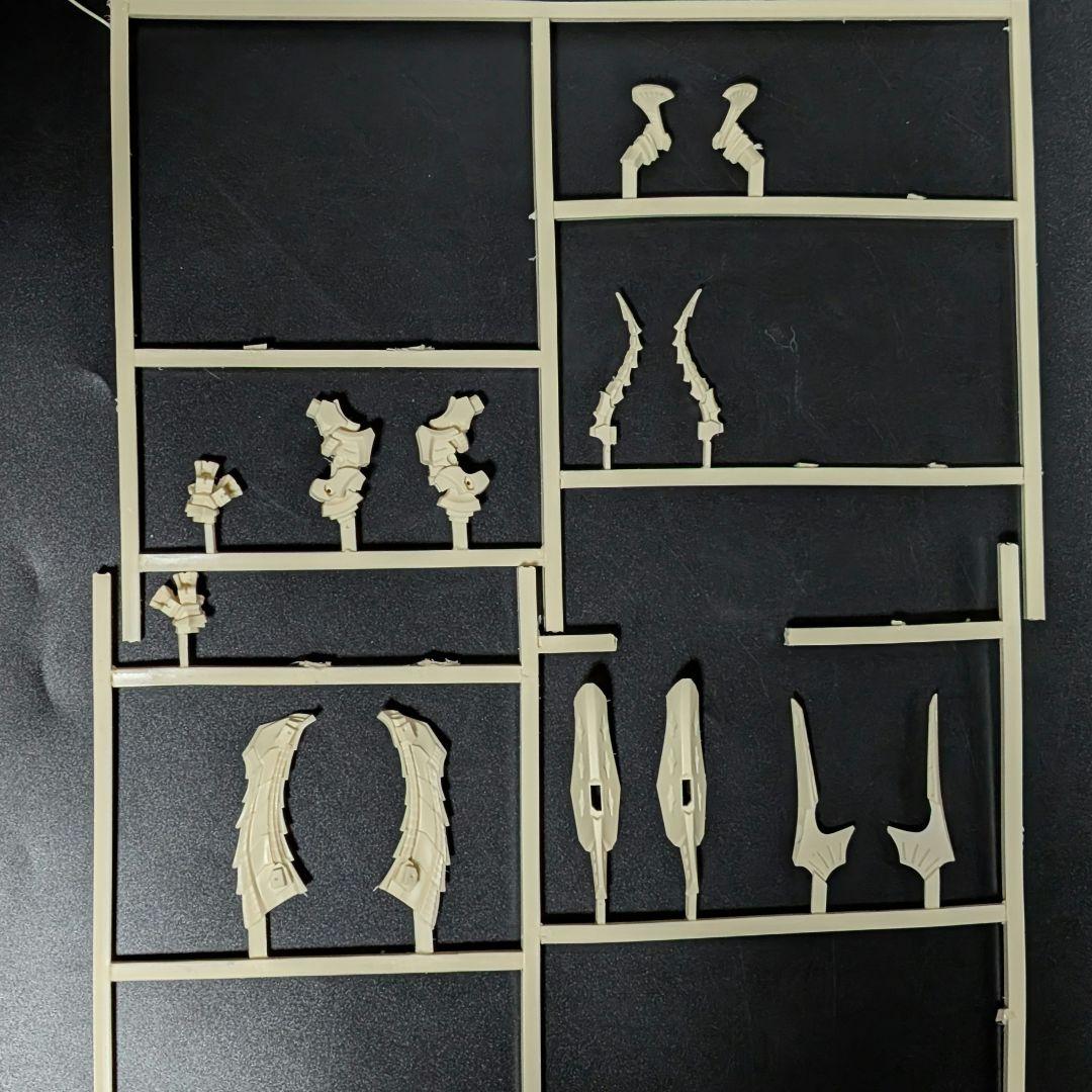 【開封】ポーグス ガレージキット1/72 ダス・ゴースト 3069 FSS