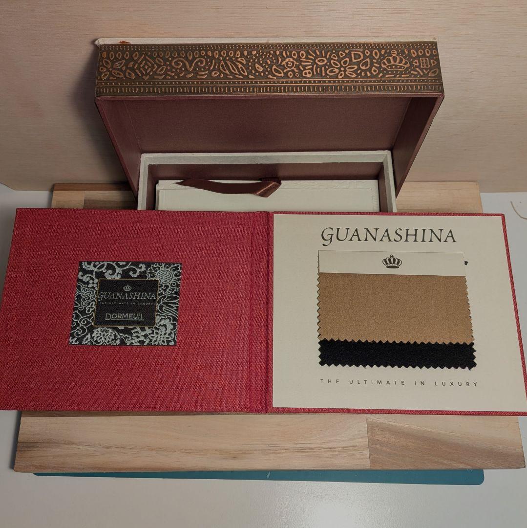 Dormeuil GUANASHINA 生地サンプルボックス