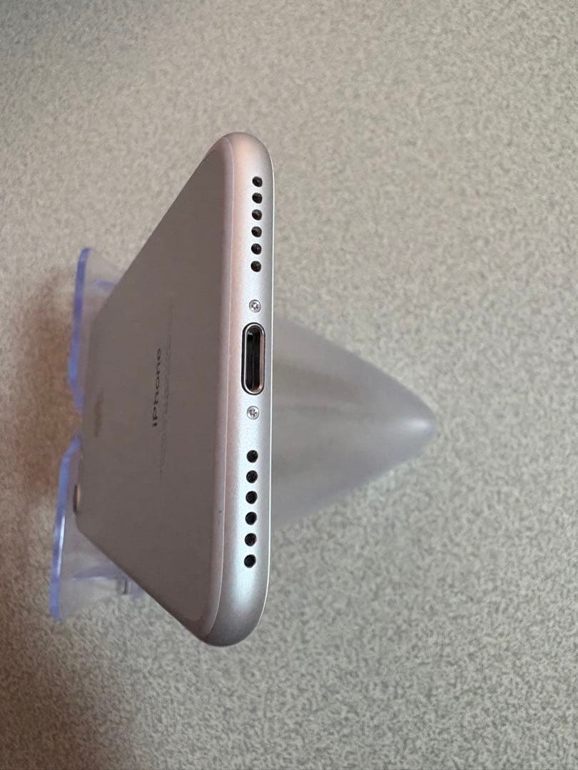 【美品】iPhone7 シルバー 32GB 84%