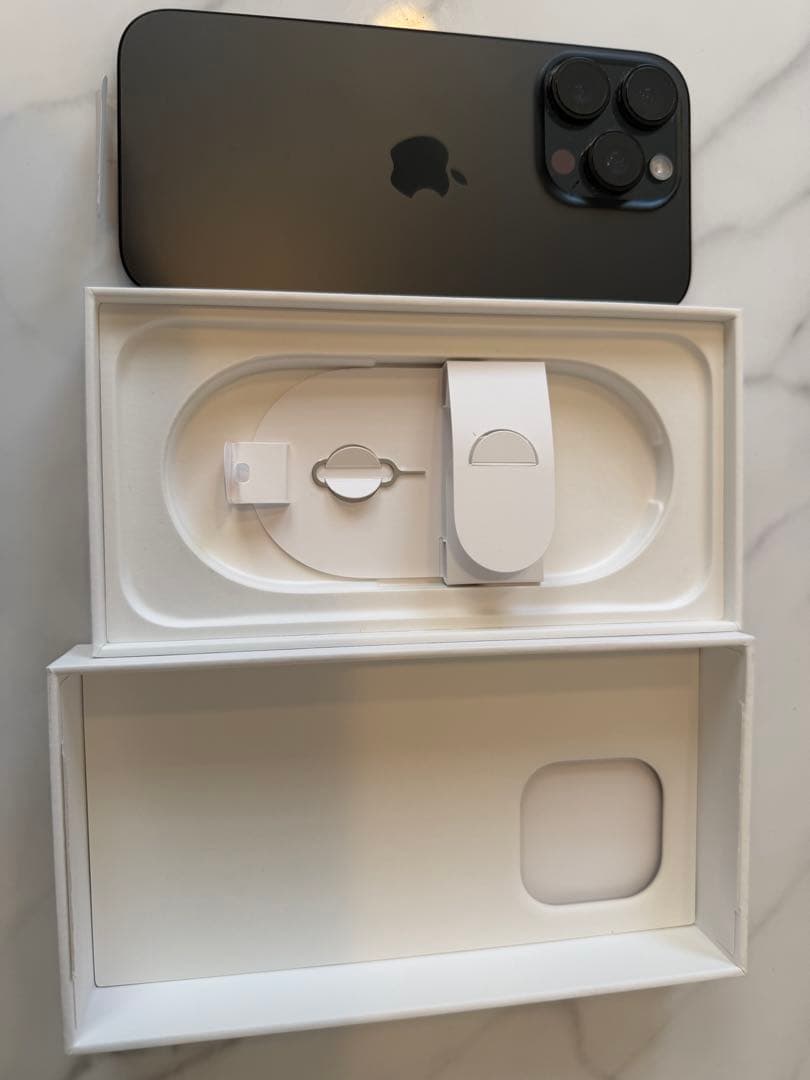 iPhone 16 Pro 256gb 画面割れ不具合なし 極美品