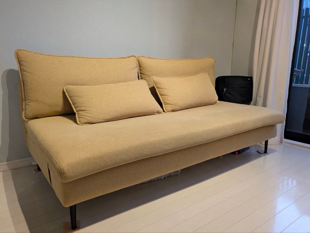 美品　3人掛けソファ