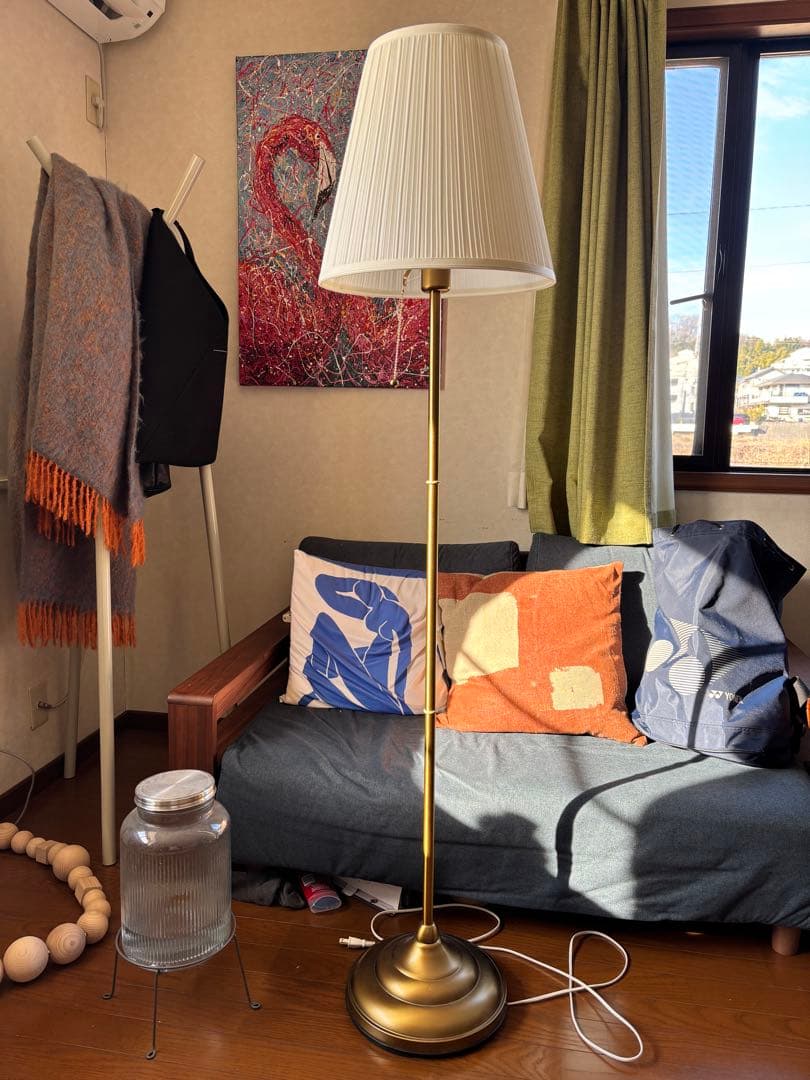 IKEA ÅRSTID オースティード フロアランプ　真ちゅう　ホワイト