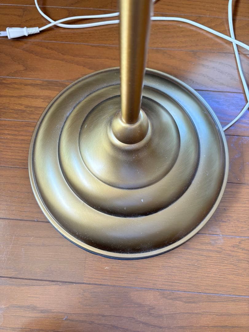 IKEA ÅRSTID オースティード フロアランプ　真ちゅう　ホワイト