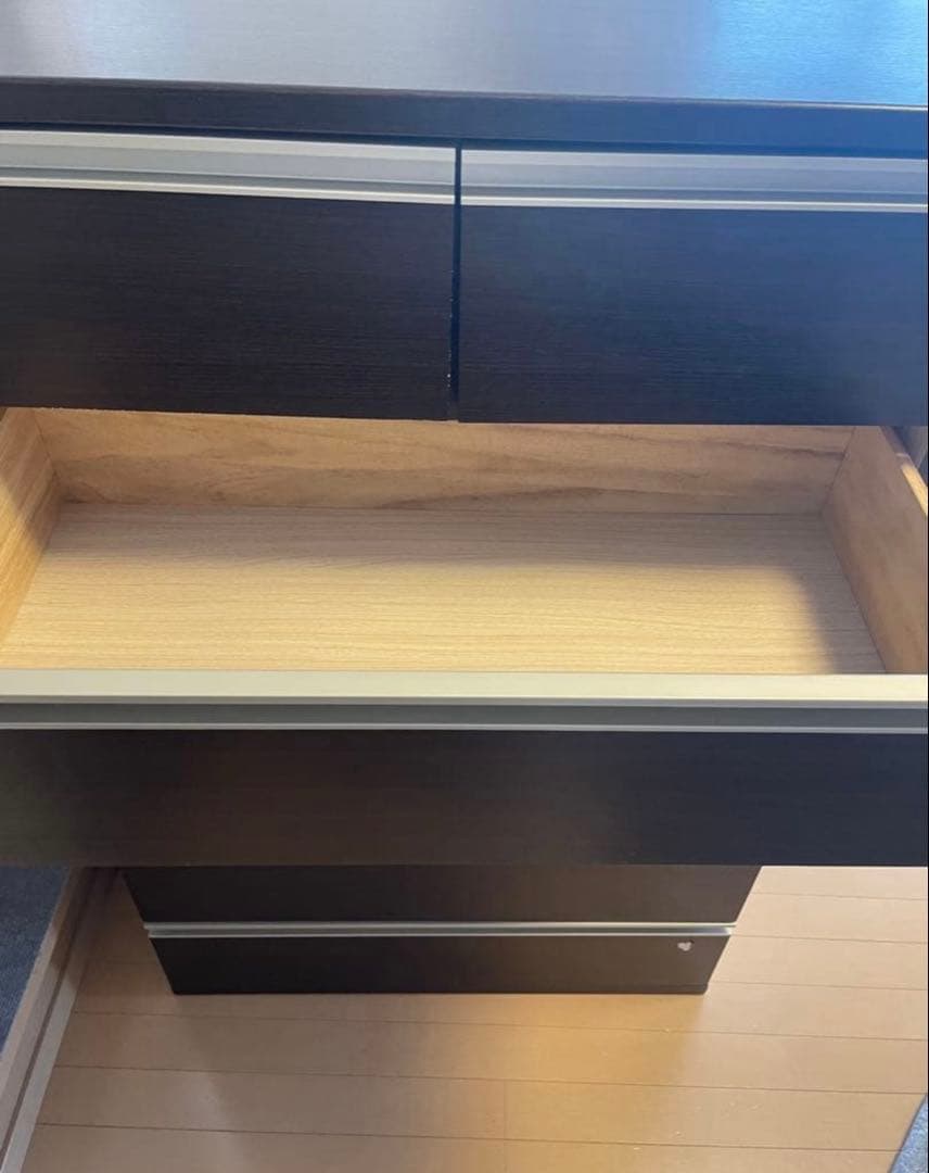 ニトリ　ダークブラウン 6段チェスト