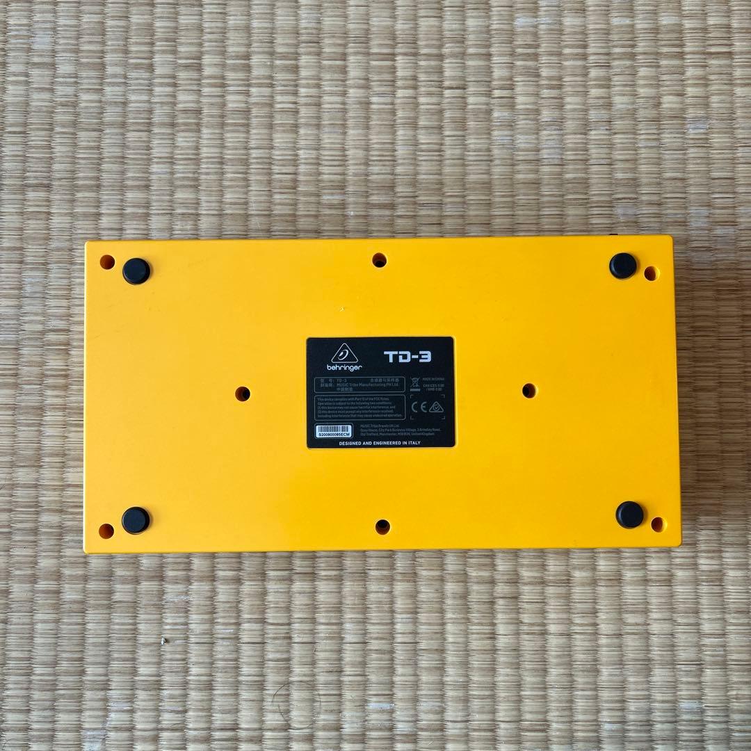 behringer アナログベースマシン TD-3-AM TB-303クローン？
