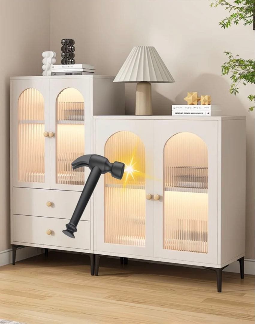 ホワイト収納キャビネット LEDライト付き