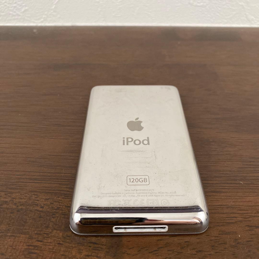 iPod classic 120GB （充電コード付き）