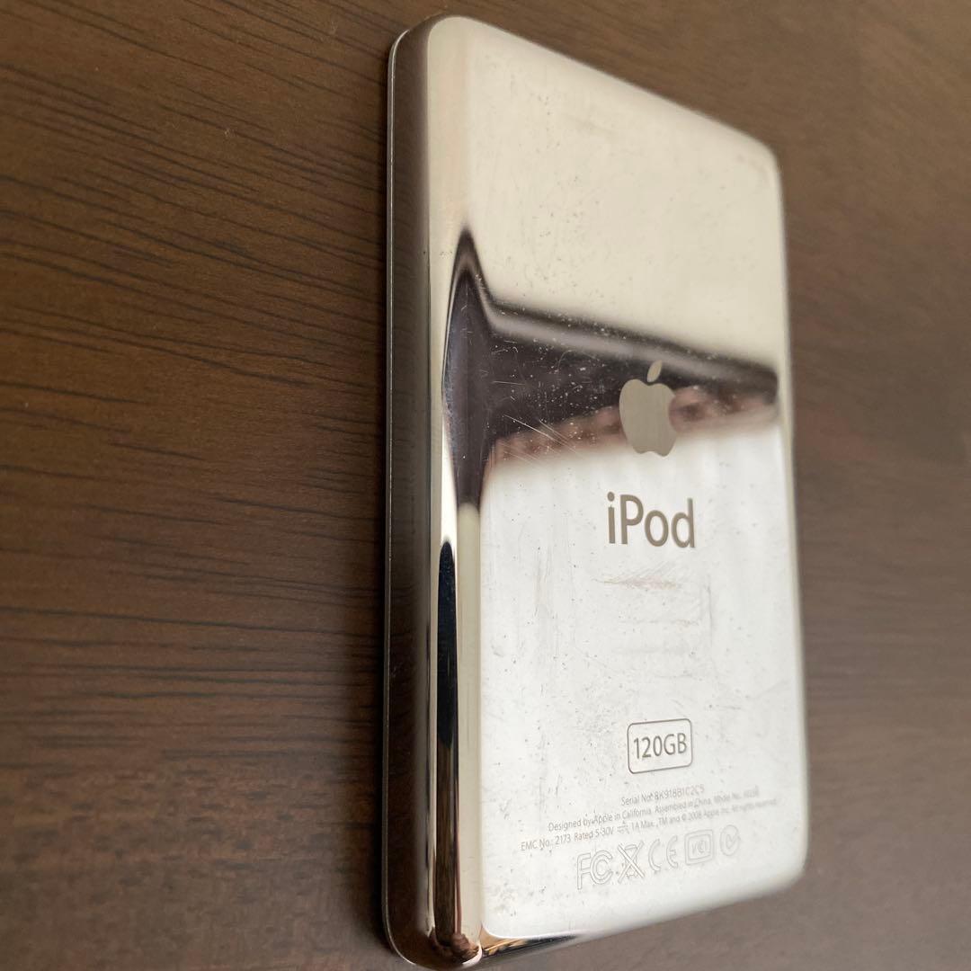 iPod classic 120GB （充電コード付き）