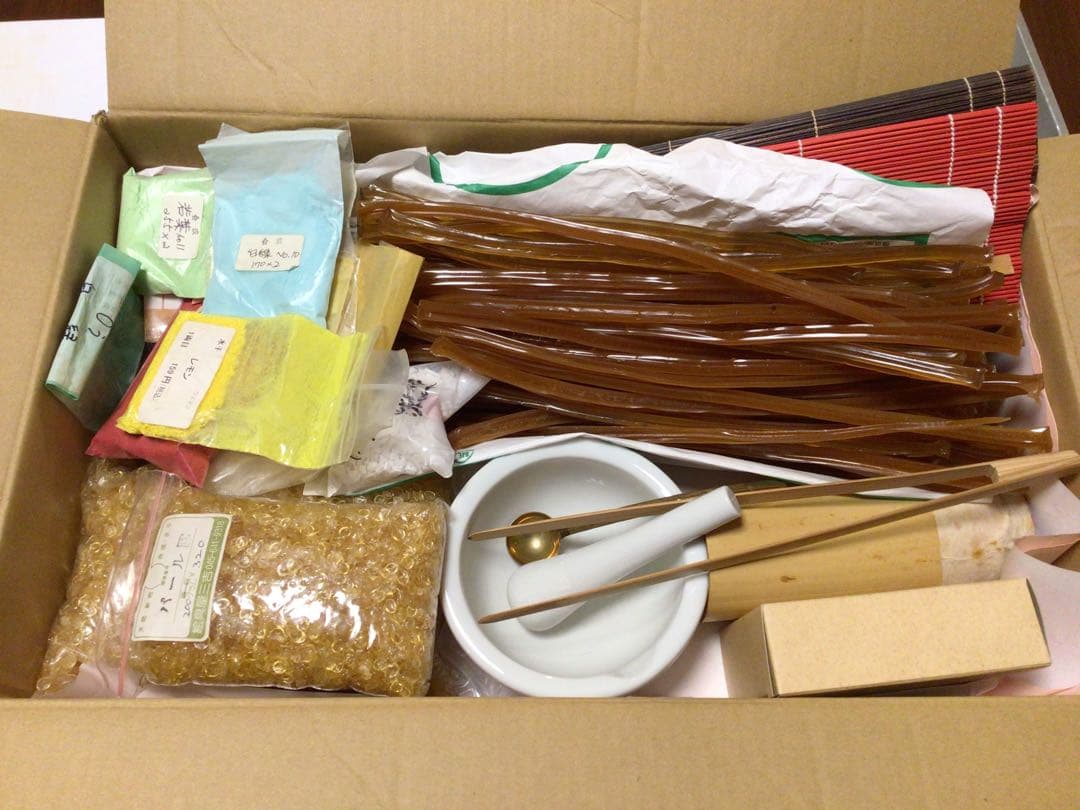 日本画　道具　材料　9種類