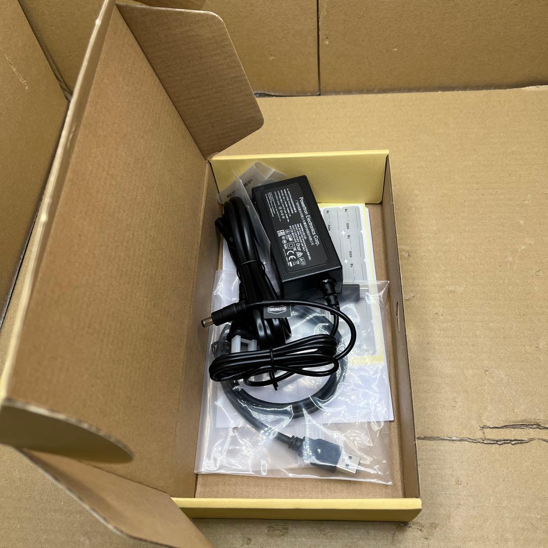 TERRAMASTER テラマスター HDD 付属なし
