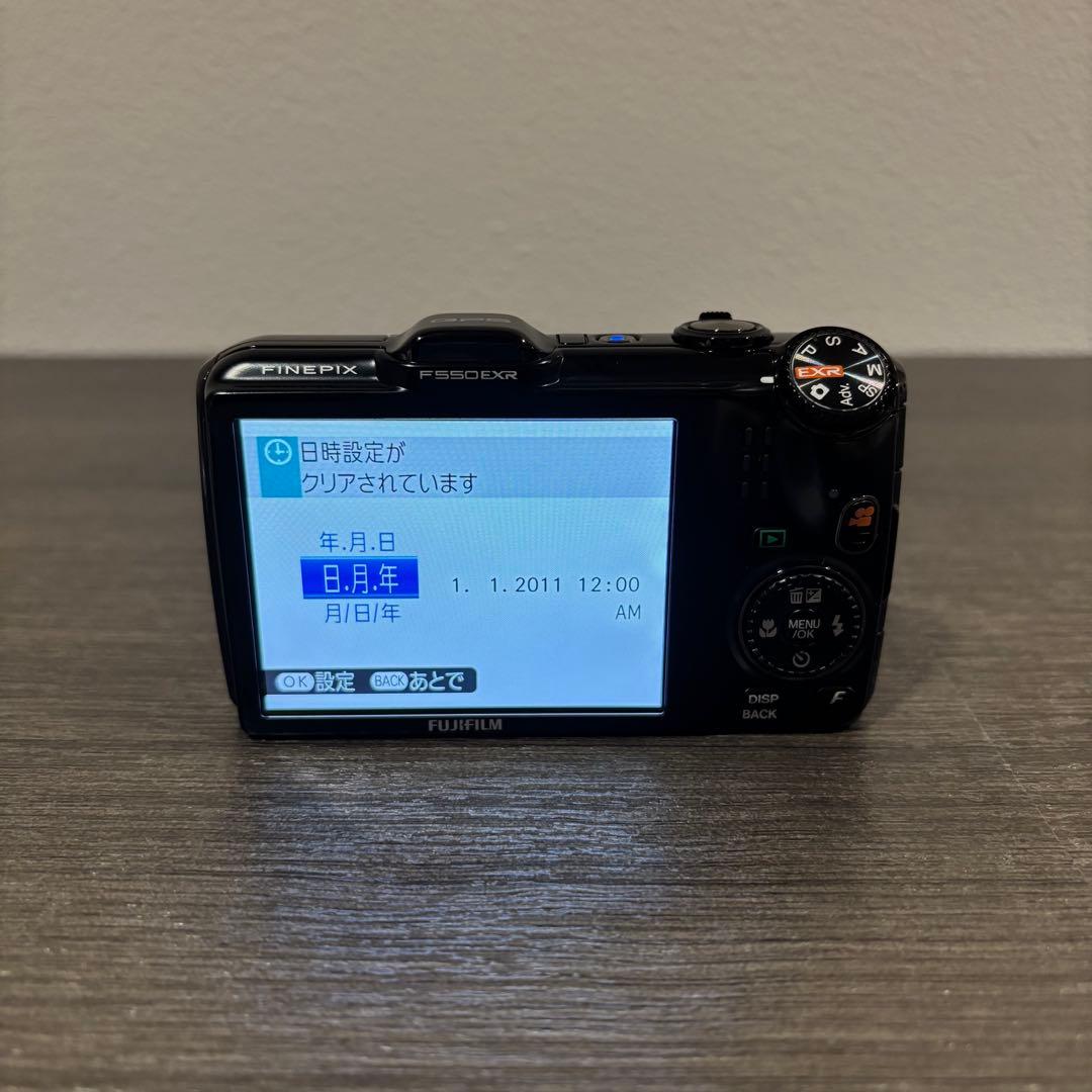 【ジャンク品】 FUJIFILM FINEPIX F550EXRデジタルカメラ