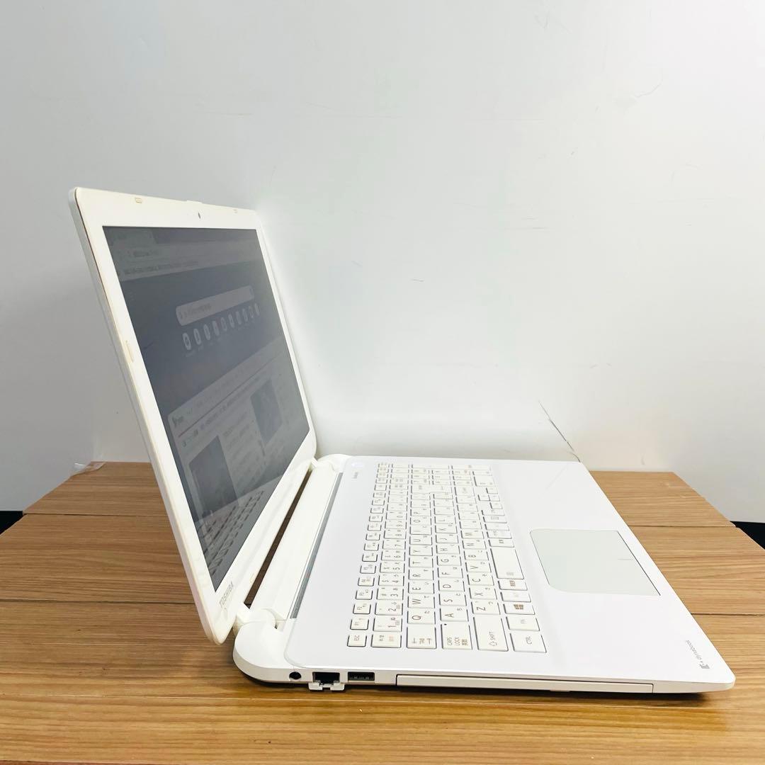 人気ホワイト設定済みSSDメモリ8ギガカメラwin11オフィスDVD Wi-Fi
