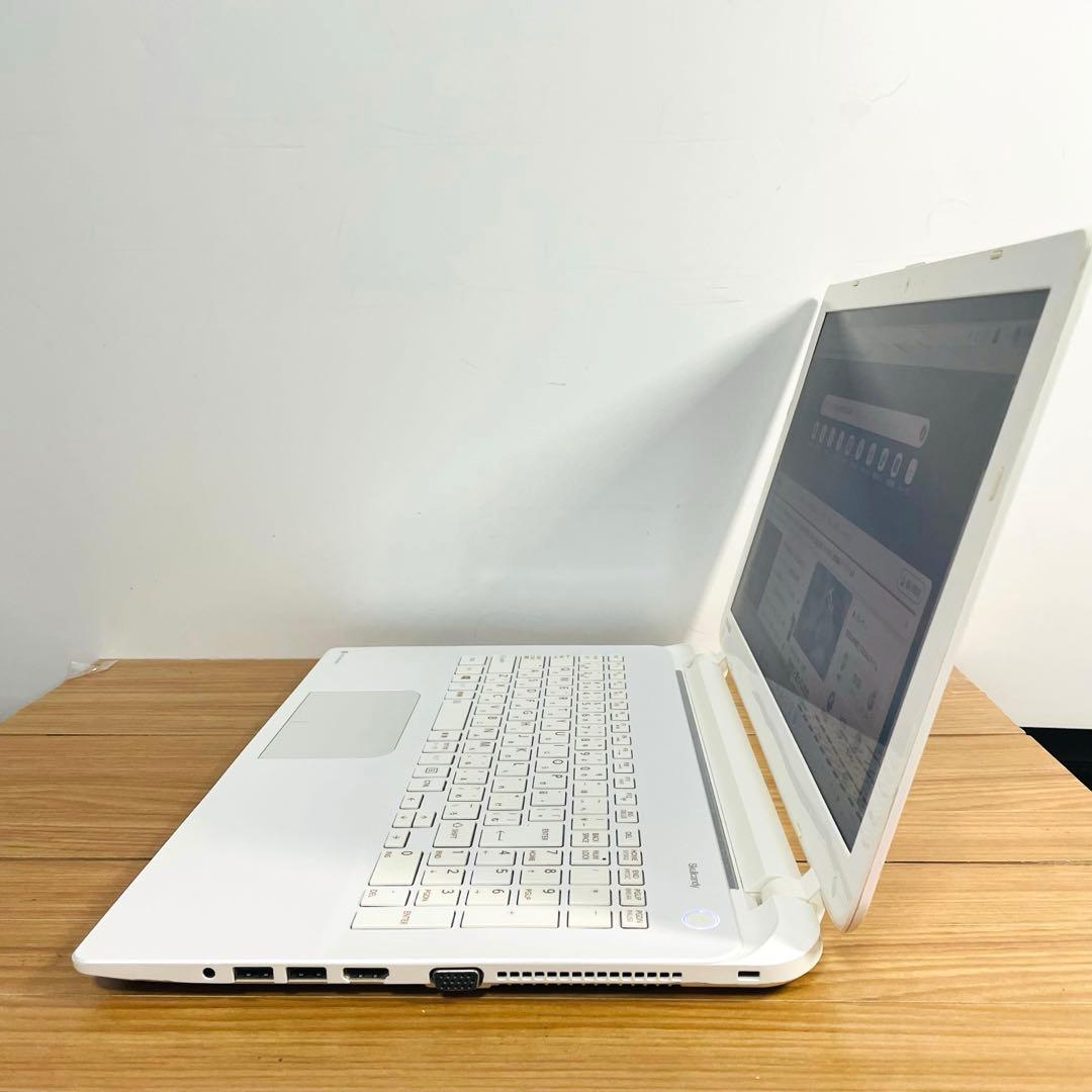 人気ホワイト設定済みSSDメモリ8ギガカメラwin11オフィスDVD Wi-Fi