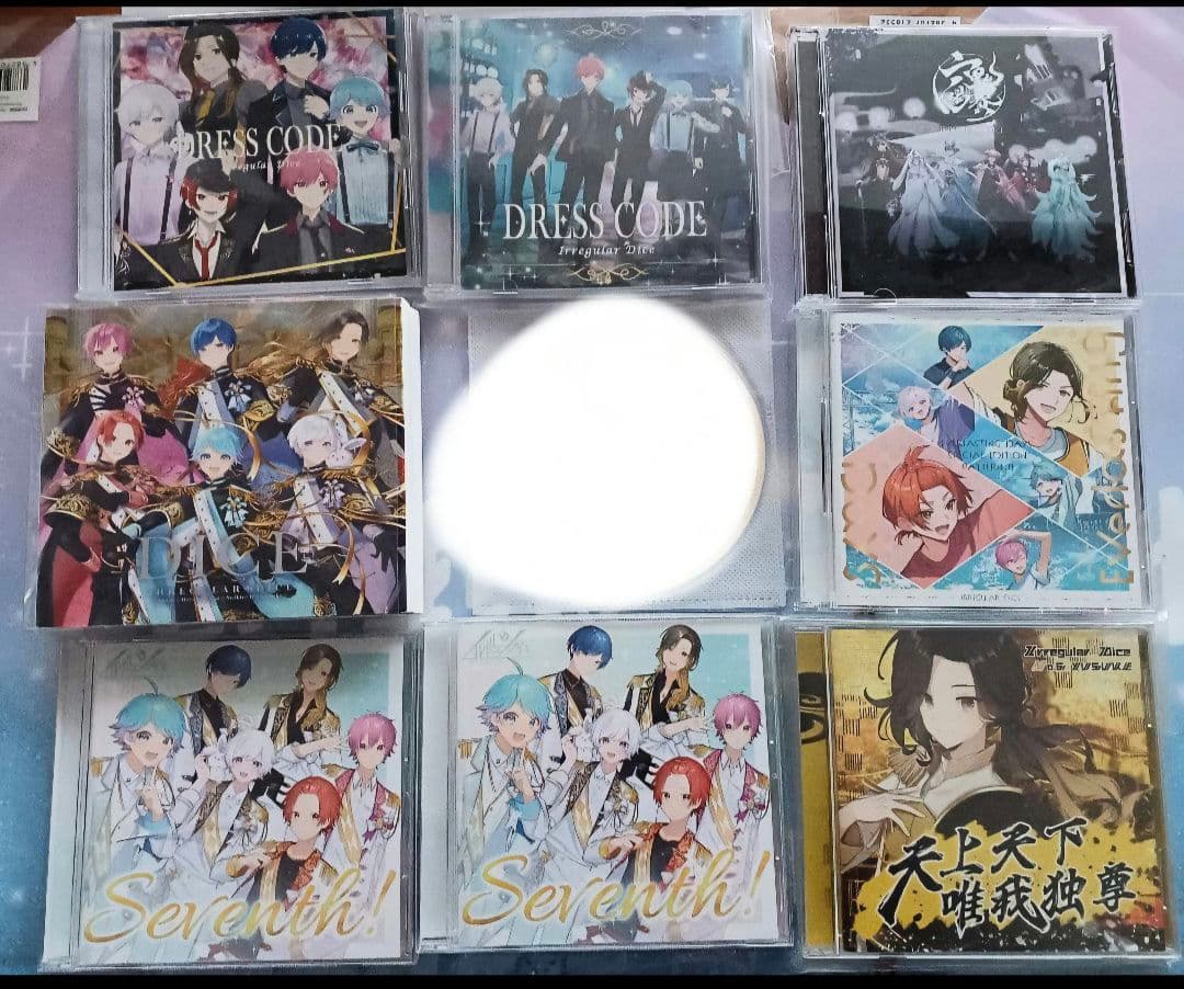 いれいす　悠佑中心グッズまとめ売り　缶バッジ　アクキー　ペンライト　紙類