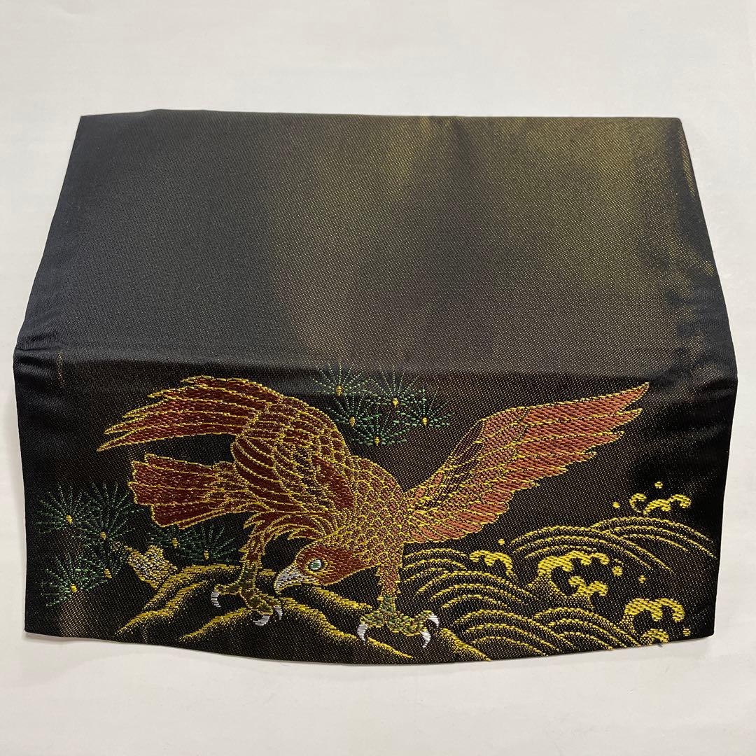 お札入れ　鷲刺繍　長財布　未使用品