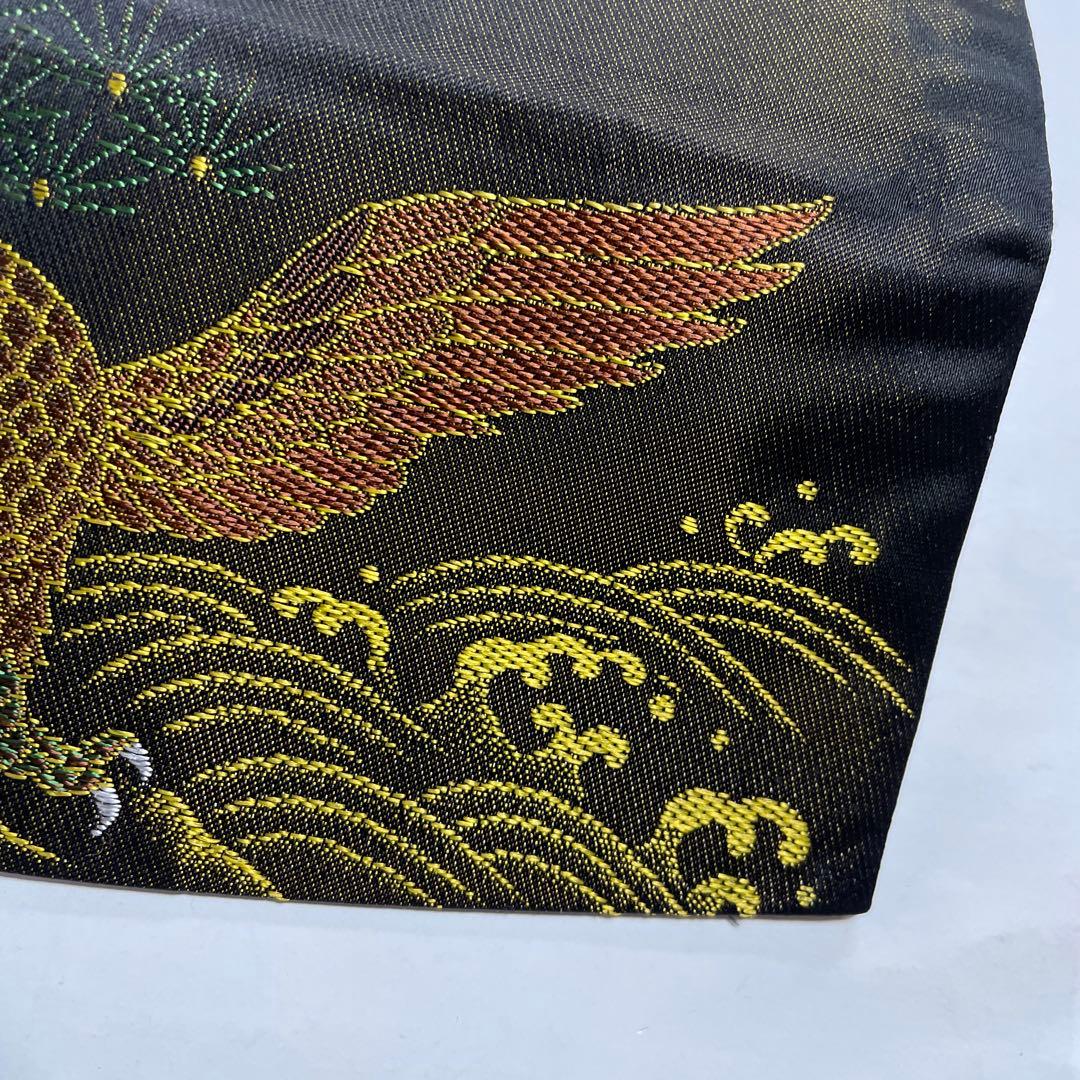 お札入れ　鷲刺繍　長財布　未使用品