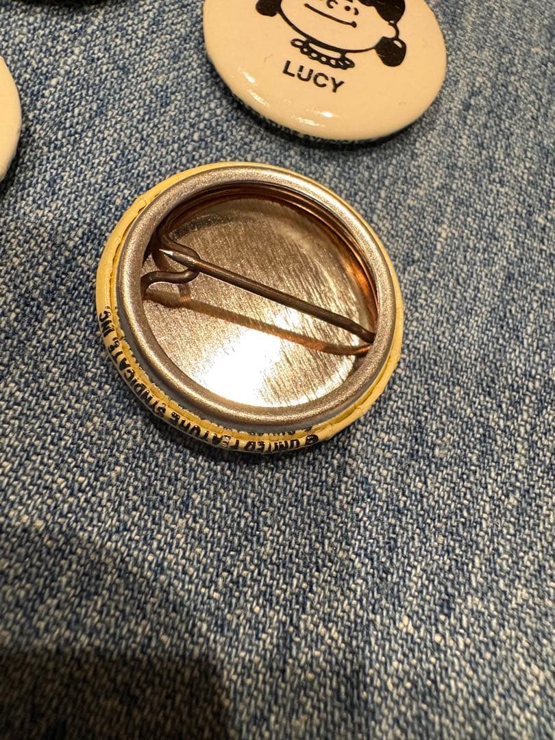 マ*ス様 60’s スヌーピー snoopy peanuts ヴィンテージ　缶バ