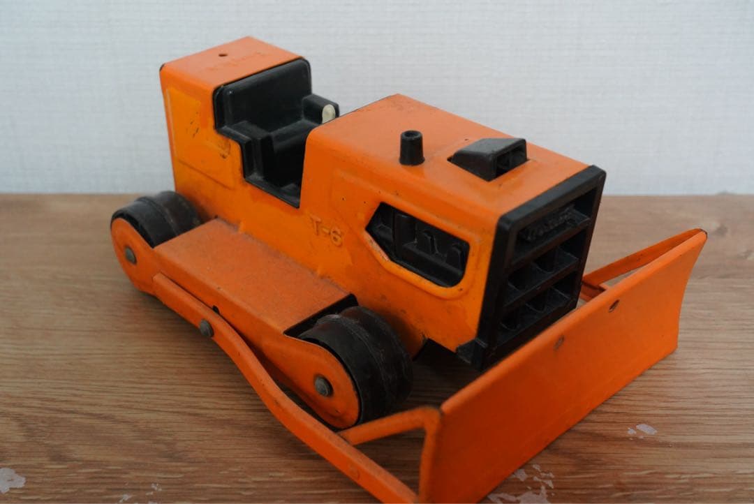 buriki のりもの　内田鋼一