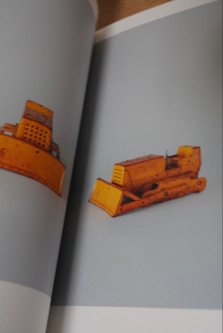 buriki のりもの　内田鋼一