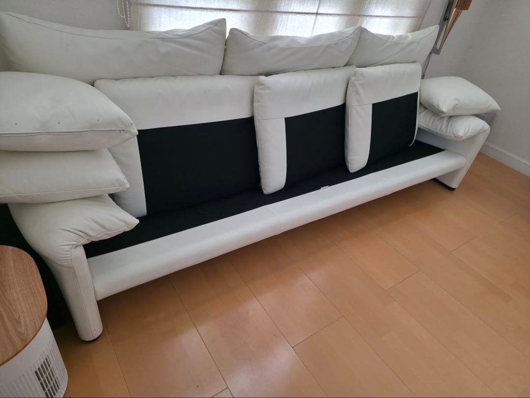 Cassina MARALUNGA 3P 本革ソファ 正規品 白｜価格見直し